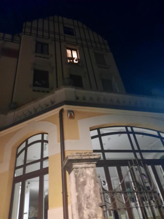 Bilocale Liberty Apartment Viggiu Ngoại thất bức ảnh