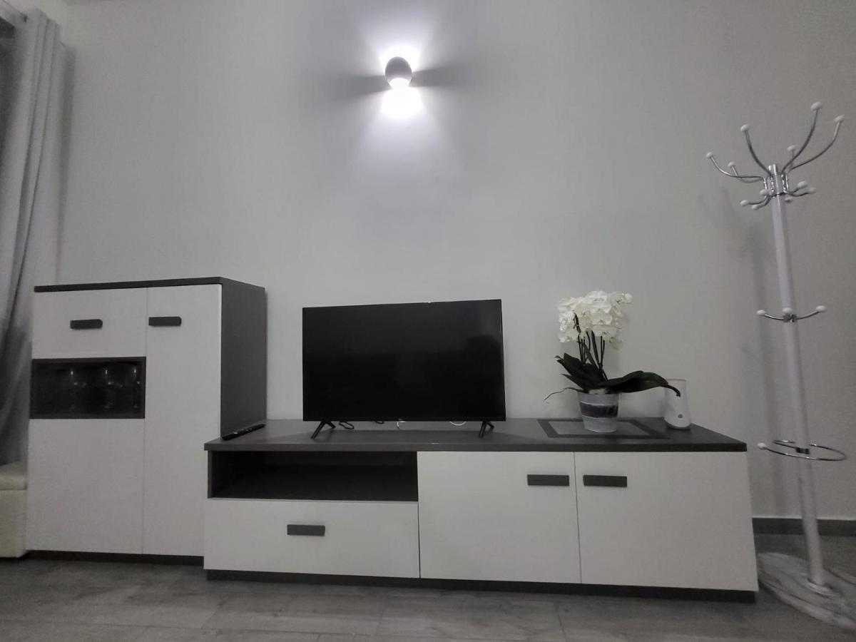Bilocale Liberty Apartment Viggiu Ngoại thất bức ảnh